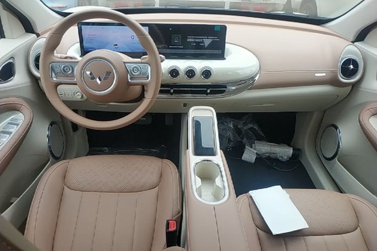 Used Wuling Bingo 2025 333 km Lingxi Connected Version Center Console