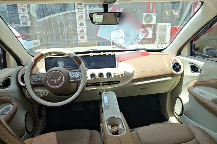 Used Wuling Bingo 2025 333 km Lingxi Connected Version Center Console