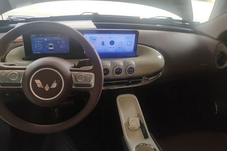 Used Wuling Bingo 2025 333 km Lingxi Connected Version Center Console
