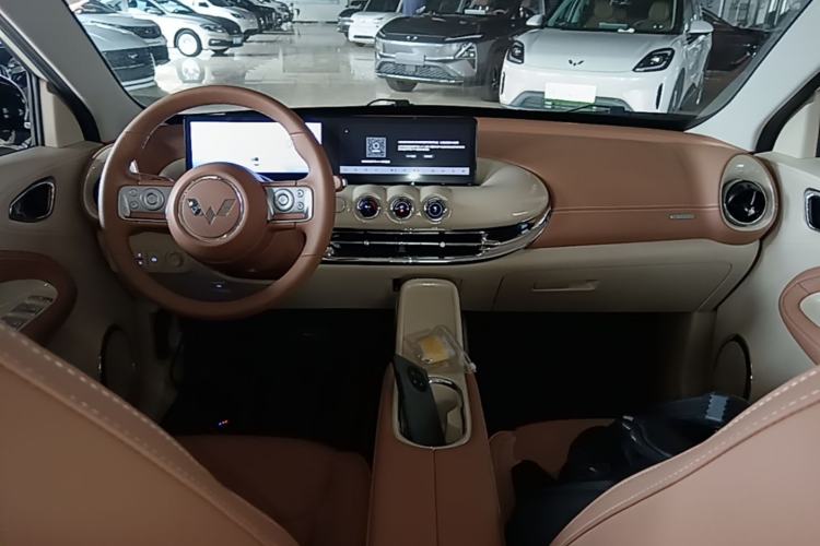 Used Wuling Bingo 2025 333 km Lingxi Deluxe Edition Center Console