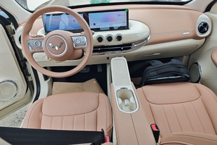 Used Wuling Bingo 2025 333 km Lingxi Connected Version Center Console