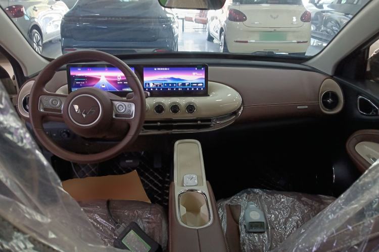 Used Wuling Bingo 2025 333 km Lingxi Connected Version Center Console