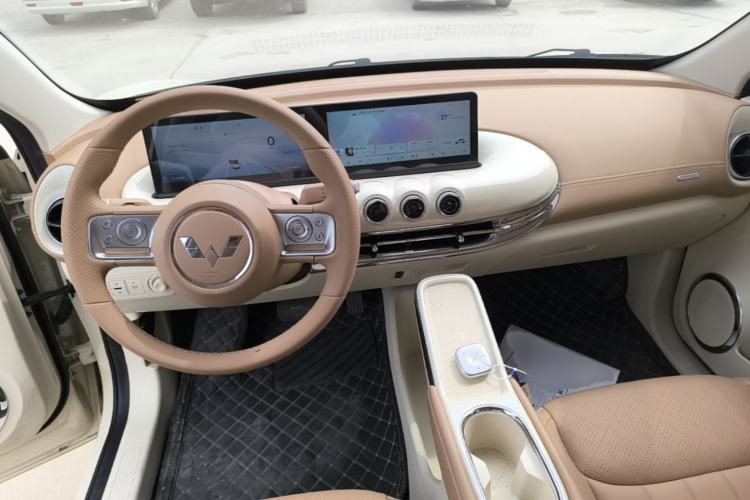 Used Wuling Bingo 2025 333 km Lingxi Deluxe Edition Center Console
