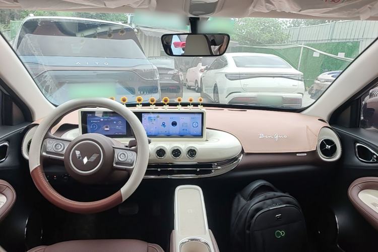 Used Wuling Bingo 2025 333 km Lingxi Connected Version Center Console