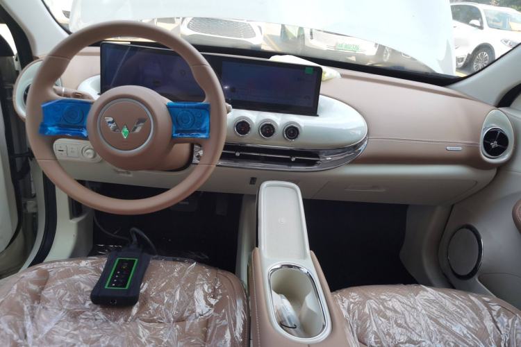 Used Wuling Bingo 2025 333 km Lingxi Connected Version Center Console