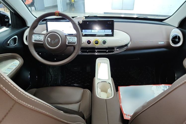 Used Wuling Bingo 2025 333 km Lingxi Connected Version Center Console