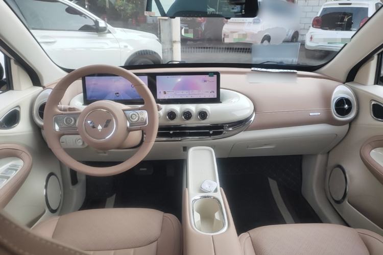 Used Wuling Bingo 2025 410 km Lingxi Deluxe Edition Center Console