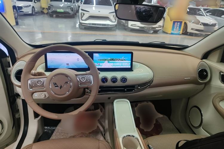 Used Wuling Bingo 2025 410 km Lingxi Deluxe Edition Center Console