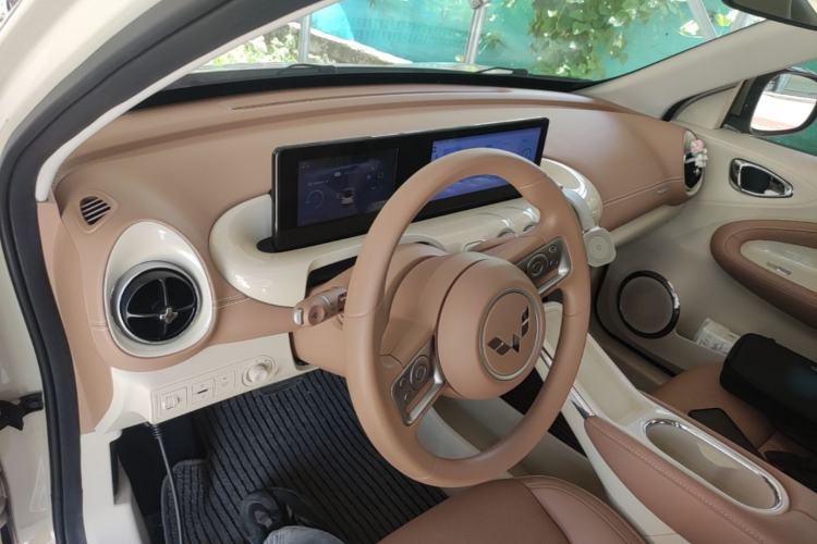 Used Wuling Bingo 2025 333 km Lingxi Deluxe Edition Center Console