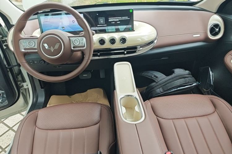 Used Wuling Bingo 2025 333 km Lingxi Connected Version Center Console