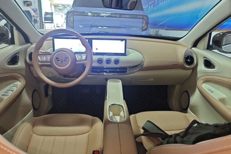 Used Wuling Bingo 2025 333 km Lingxi Connected Version Center Console