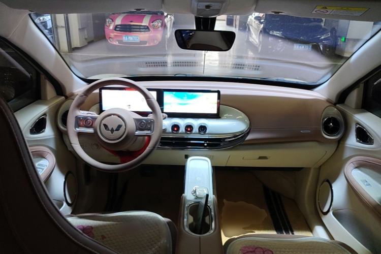 Used Wuling Bingo 2025 333 km Lingxi Deluxe Edition Center Console