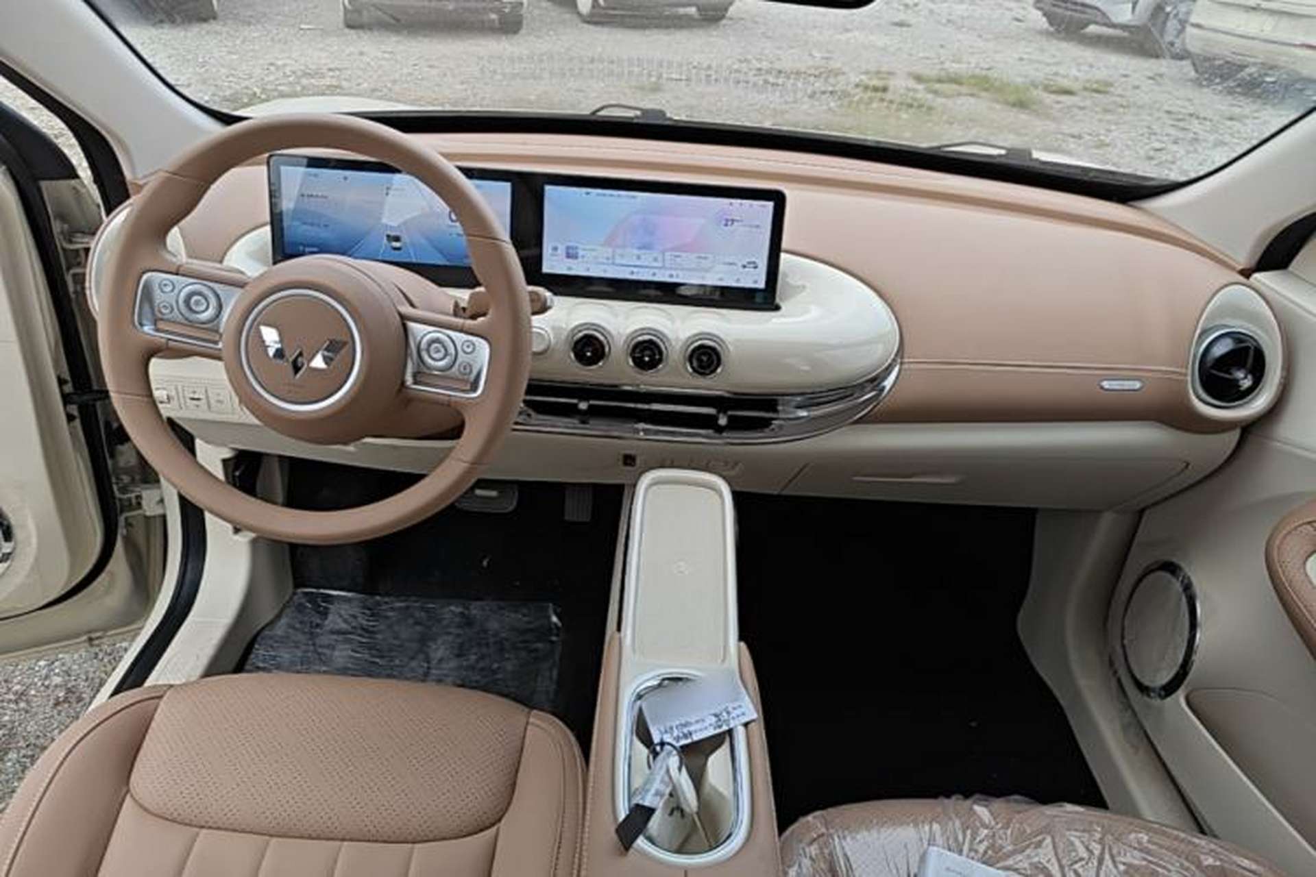 Used Wuling Bingo 2025 333 km Lingxi Connected Version Center Console