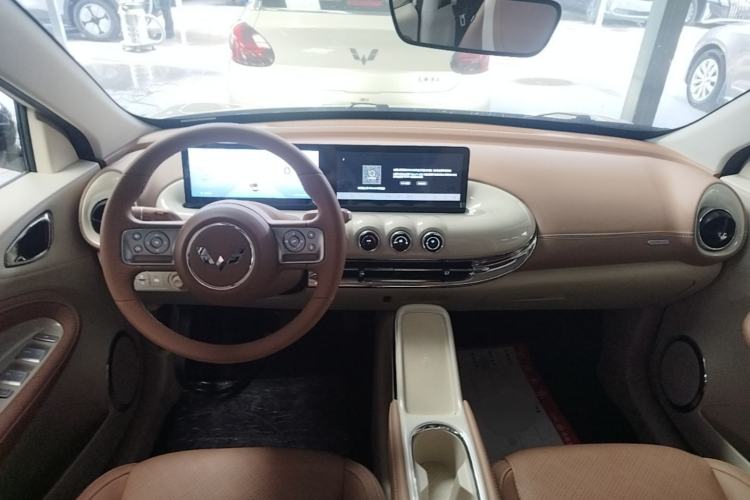 Used Wuling Bingo 2025 410 km Lingxi Deluxe Edition Center Console