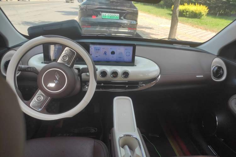 Used Wuling Bingo 2025 333 km Lingxi Connected Version Center Console