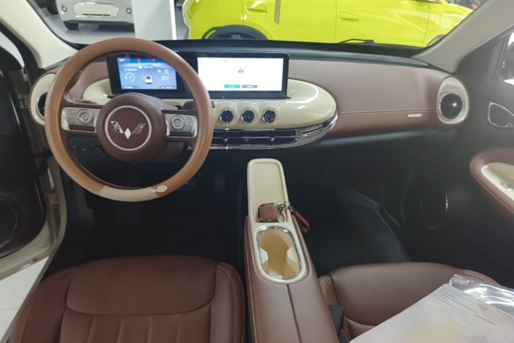 Used Wuling Bingo 2025 333 km Lingxi Connected Version Center Console