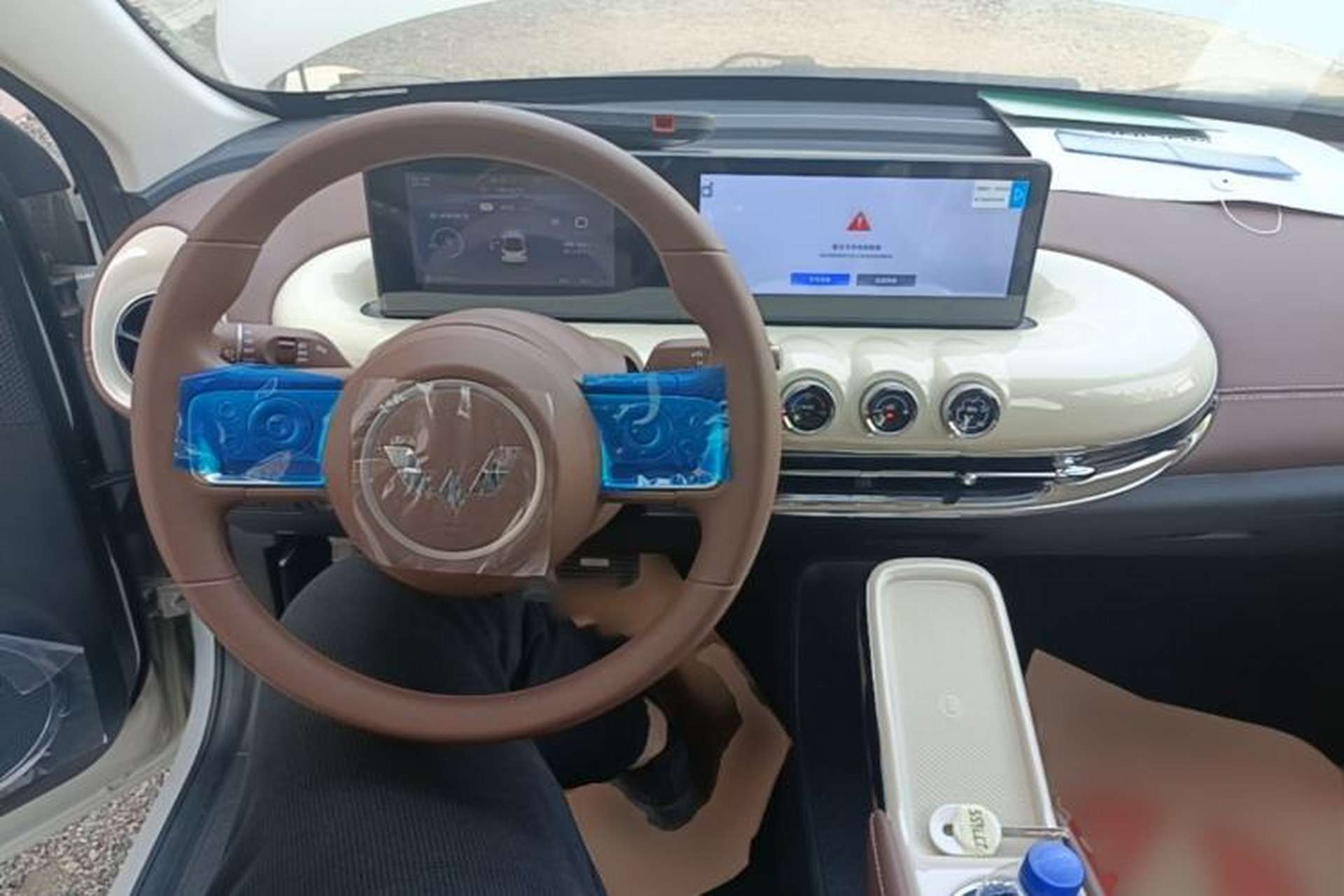 Used Wuling Bingo 2025 333 km Lingxi Connected Version Center Console
