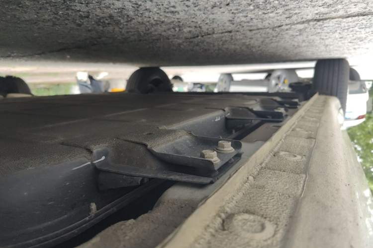 Used Wuling Bingo 2025 333 km Lingxi Deluxe Edition Chassis Front Right