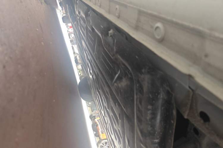 Used Wuling Bingo 2025 333 km Lingxi Connected Version Chassis Rear Left
