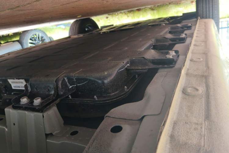 Used Wuling Bingo 2025 333 km Lingxi Connected Version Chassis Rear Left