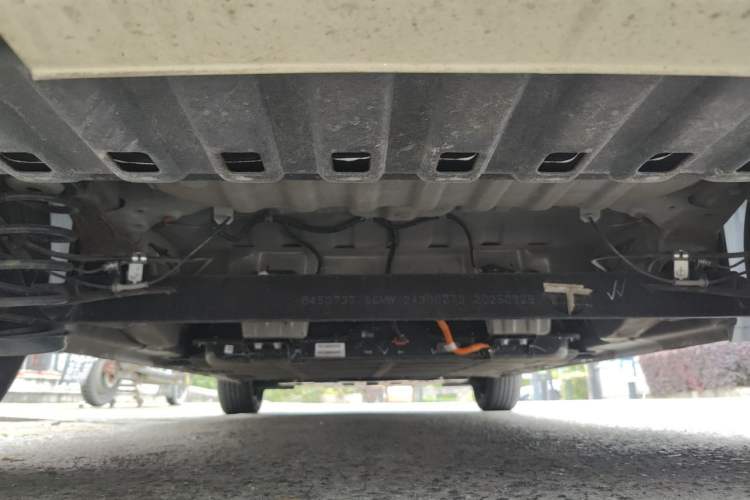 Used Wuling Bingo 2025 333 km Lingxi Deluxe Edition Chassis Rear
