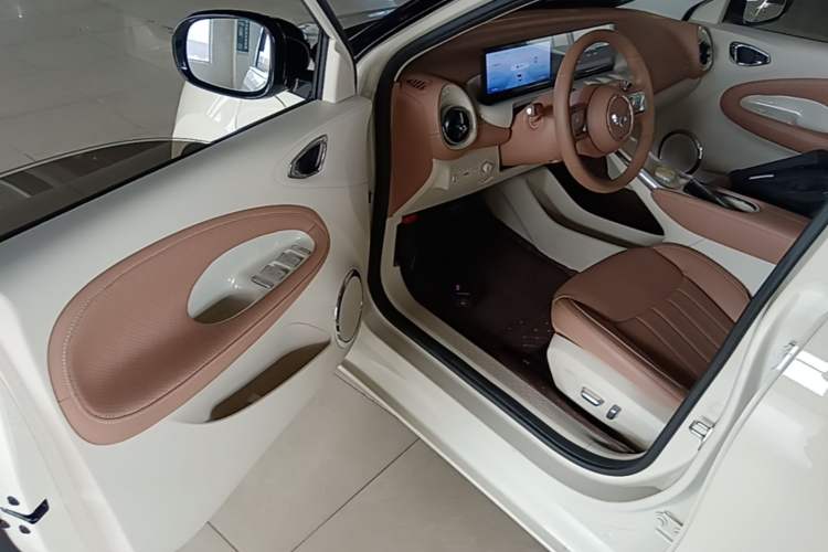 Used Wuling Bingo 2025 333 km Lingxi Deluxe Edition Driver Seat
