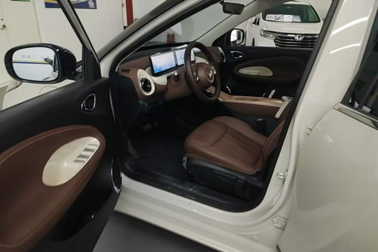 Used Wuling Bingo 2025 333 km Lingxi Connected Version Driver Seat