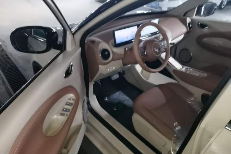 Used Wuling Bingo 2025 333 km Lingxi Connected Version Driver Seat