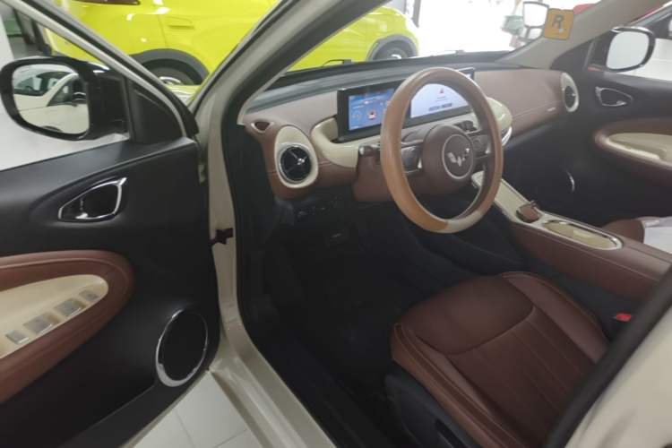 Used Wuling Bingo 2025 333 km Lingxi Connected Version Driver Seat