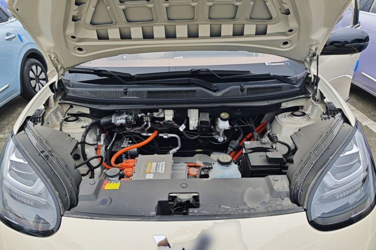 Used Wuling Bingo 2025 333 km Lingxi Connected Version Engine Bay