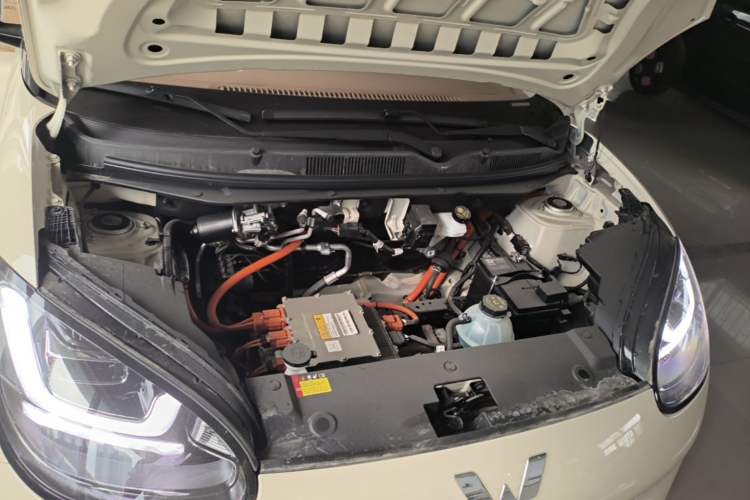 Used Wuling Bingo 2025 333 km Lingxi Connected Version Engine Bay
