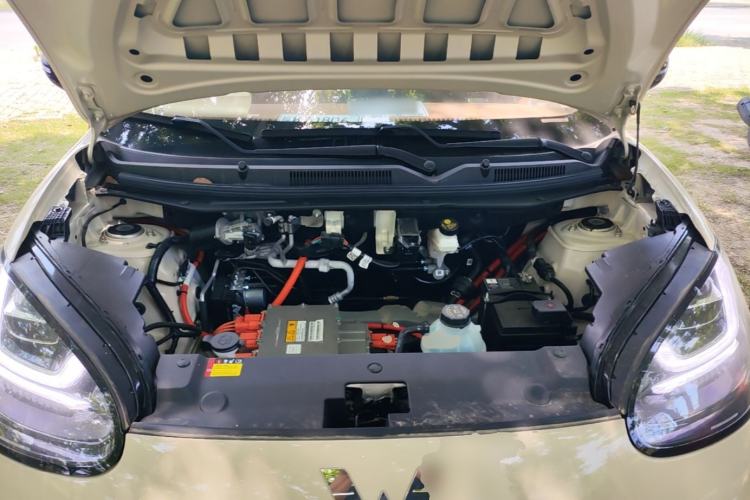 Used Wuling Bingo 2025 333 km Lingxi Connected Version Engine Bay