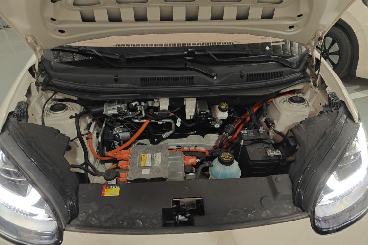 Used Wuling Bingo 2025 333 km Lingxi Connected Version Engine Bay