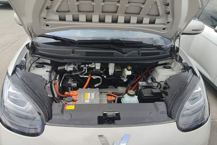 Used Wuling Bingo 2025 333 km Enjoyment Version Engine Bay