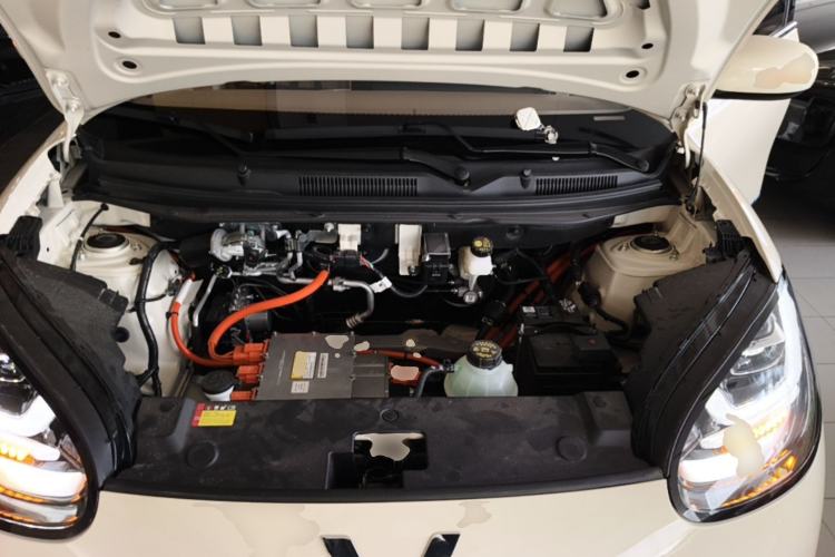 Used Wuling Bingo 2025 333 km Lingxi Connected Version Engine Bay