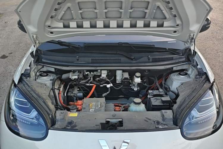 Used Wuling Bingo 2025 333 km Lingxi Connected Version Engine Bay