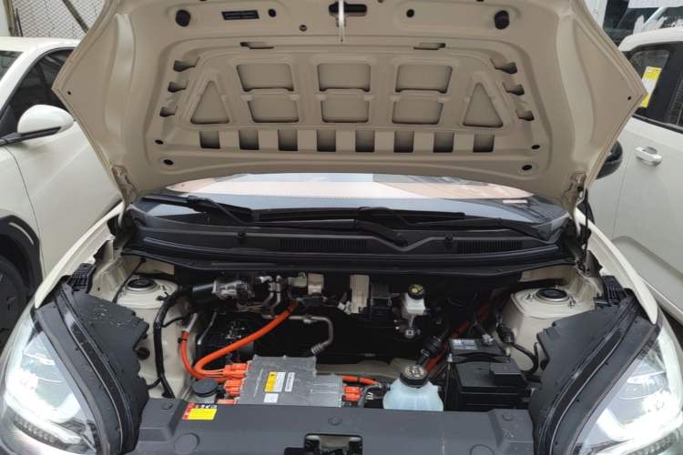 Used Wuling Bingo 2025 333 km Lingxi Connected Version Engine Bay