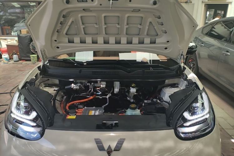 Used Wuling Bingo 2025 333 km Lingxi Connected Version Engine Bay