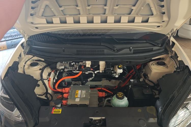 Used Wuling Bingo 2025 333 km Lingxi Connected Version Engine Bay