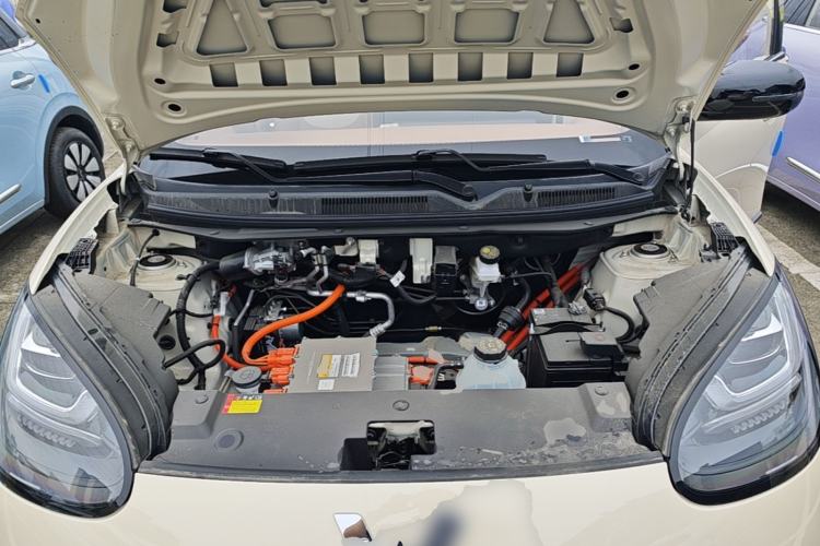Used Wuling Bingo 2025 333 km Lingxi Connected Version Engine Bay