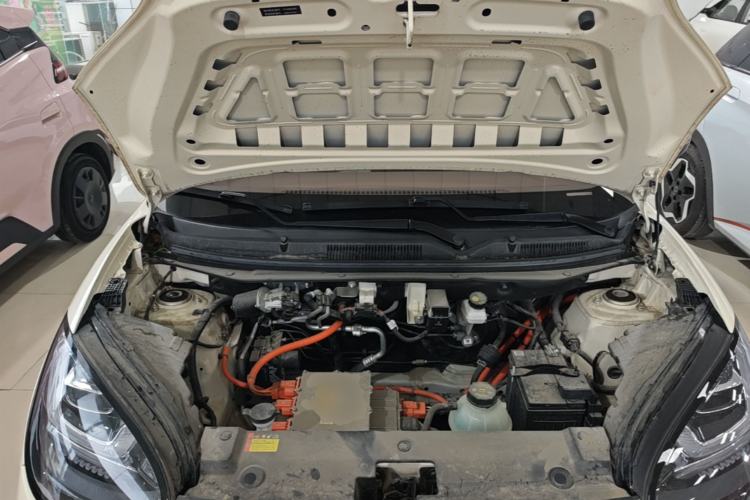 Used Wuling Bingo 2025 333 km Lingxi Connected Version Engine Bay