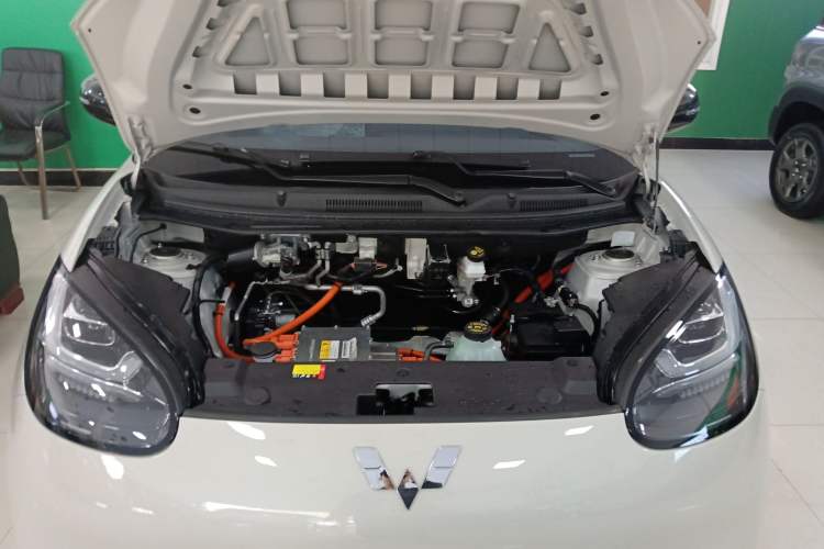 Used Wuling Bingo 2025 333 km Lingxi Connected Version Engine Bay