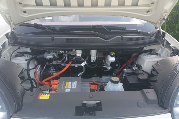 Used Wuling Bingo 2025 333 km Lingxi Connected Version Engine Bay