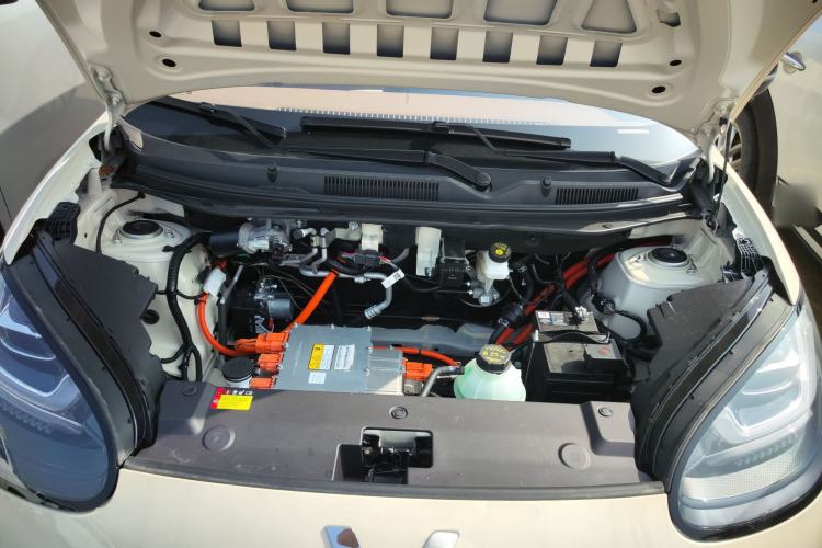 Used Wuling Bingo 2025 333 km Lingxi Connected Version Engine Bay
