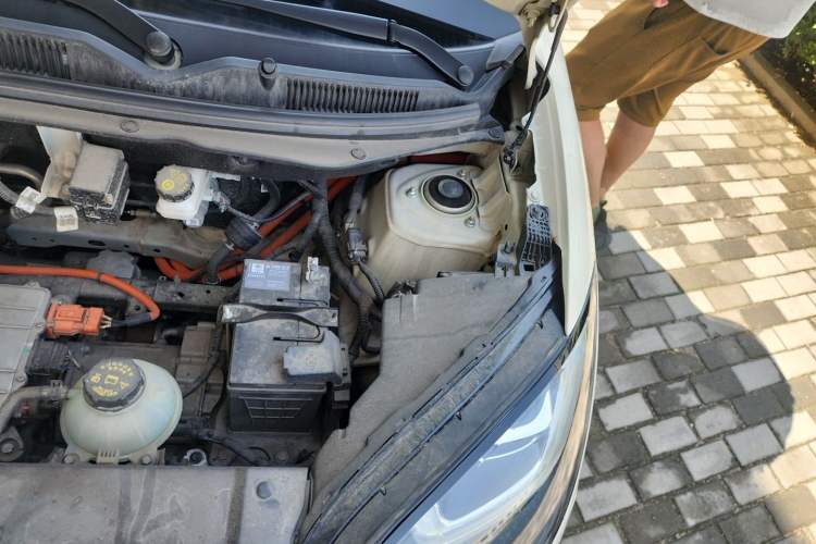 Used Wuling Bingo 2025 333 km Lingxi Connected Version Engine Bay Left