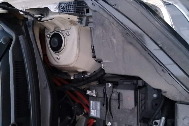 Used Wuling Bingo 2025 333 km Enjoyment Version Engine Bay Left