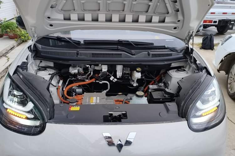 Used Wuling Bingo 2025 333 km Enjoyment Version Engine Bay