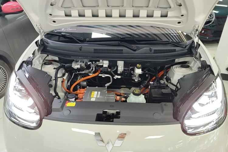 Used Wuling Bingo 2025 333 km Lingxi Connected Version Engine Bay