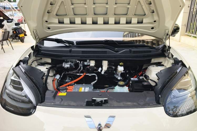 Used Wuling Bingo 2025 333 km Lingxi Deluxe Edition Engine Bay