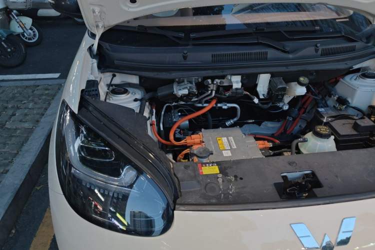 Used Wuling Bingo 2025 333 km Lingxi Connected Version Engine Bay Right